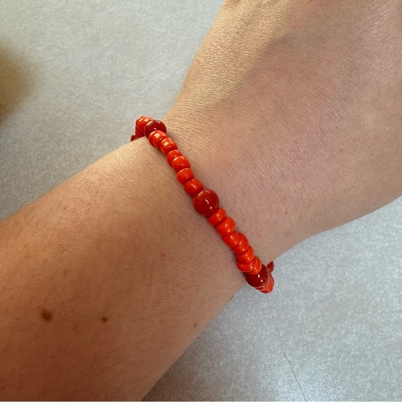 Orange Lover Glass Seed Bead Bracelet With Gold Clasp 7 inches - Picture 2 of 7